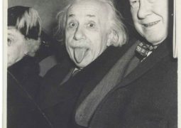 ¿Por qué Einstein sacó la lengua en su foto más famosa?