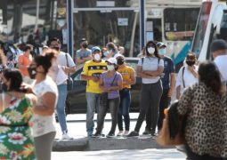 Covid-19: ¡Disminuye el número de muertes en Guayaquil!