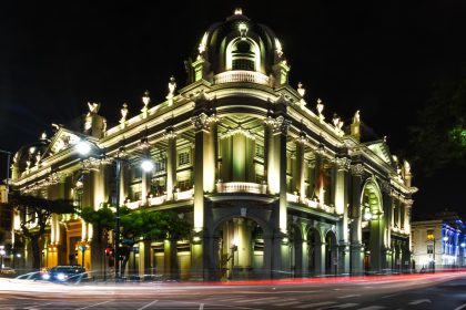 Imagen de los exteriores del Palacio Municipal de Guayaquil