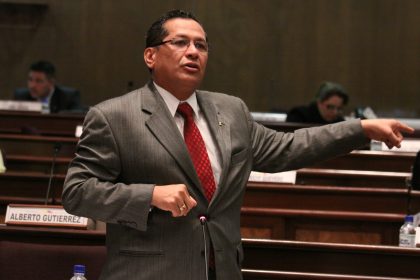 El asambleísta del PSC, Luis Almeida, es uno los solicitantes de juicio político a dos vocales del Consejo de la Judicatura.