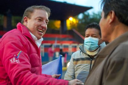 Eduardo Del Pozo durante un evento proselitista en la campaña electoral anterior.